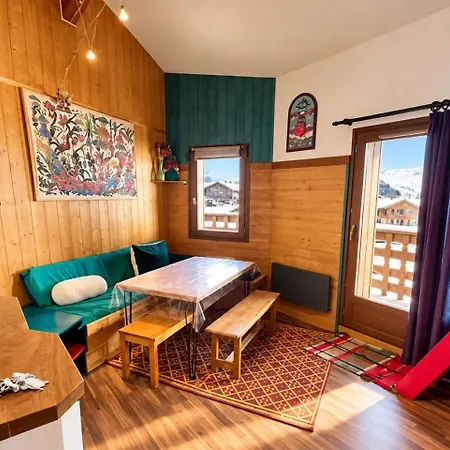 Reine Blance Scenic Aprtment By Alpstays Apartment